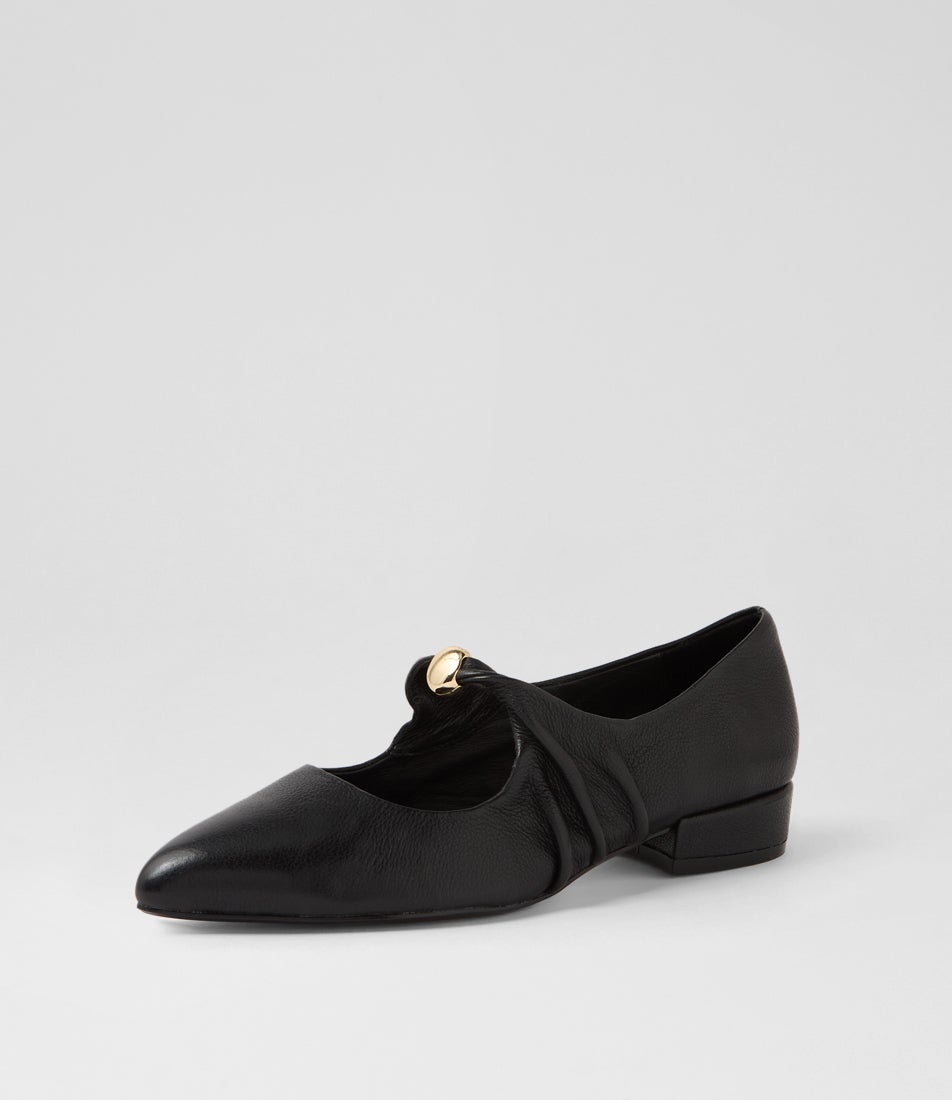 Estrela Black Leather Flat Shoes