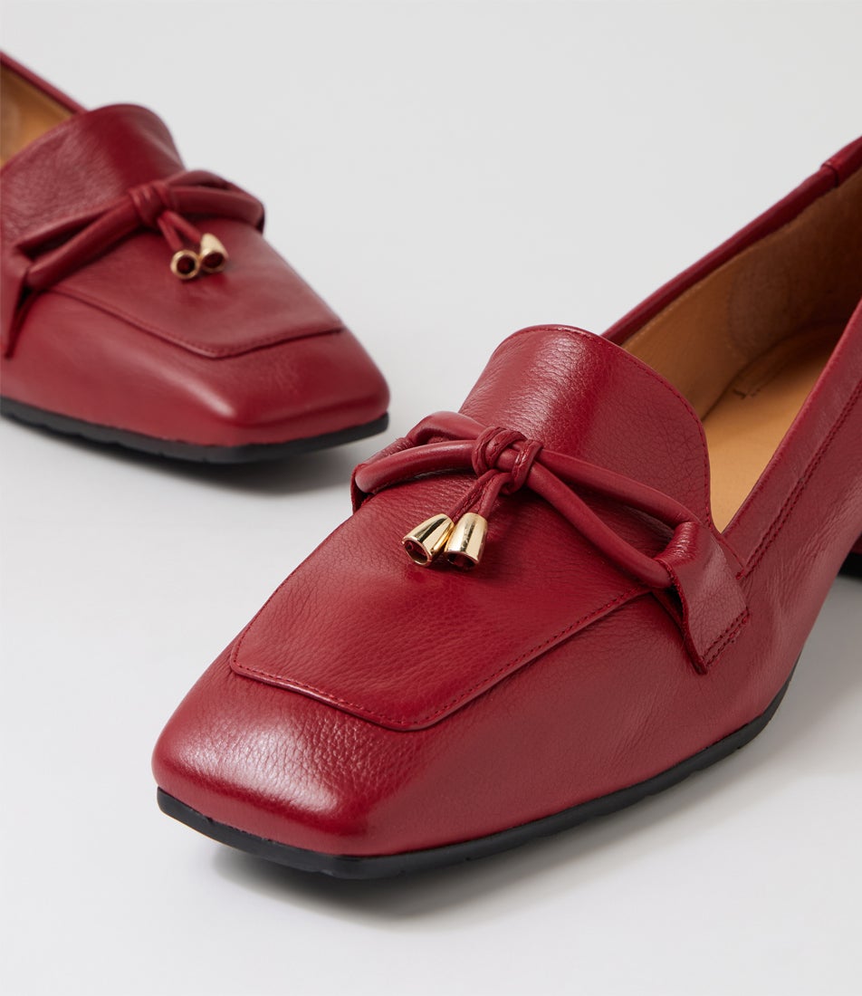 Sofar Pinot Leather Loafers
