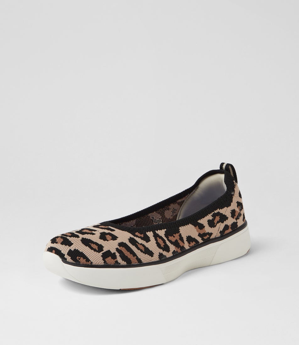 Blisswalk Skimmer Leo Tan Black Fabric Ballet Flats
