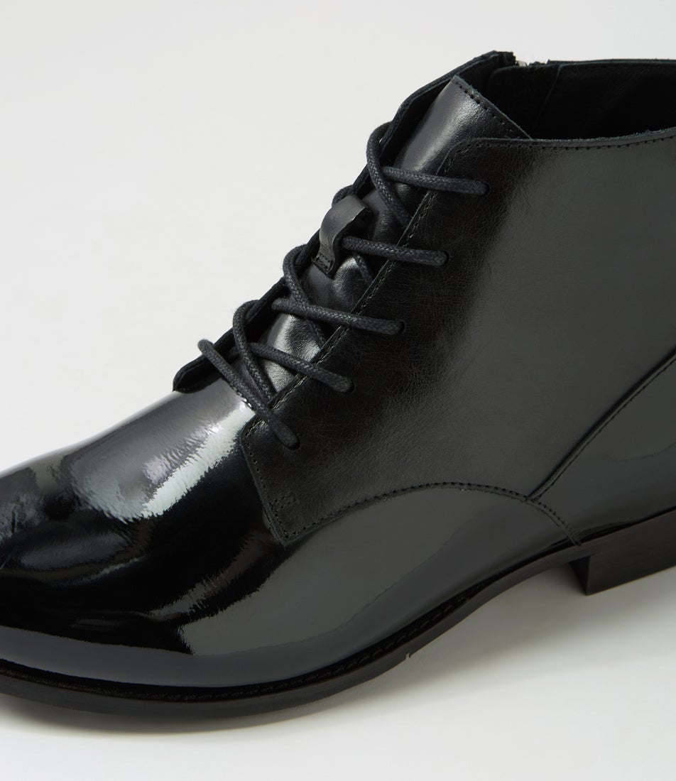 Tarsus Xf Black Patent Leather Lace Up Boots