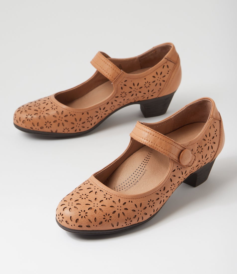 Lindeal Dark Tan Leather Heels