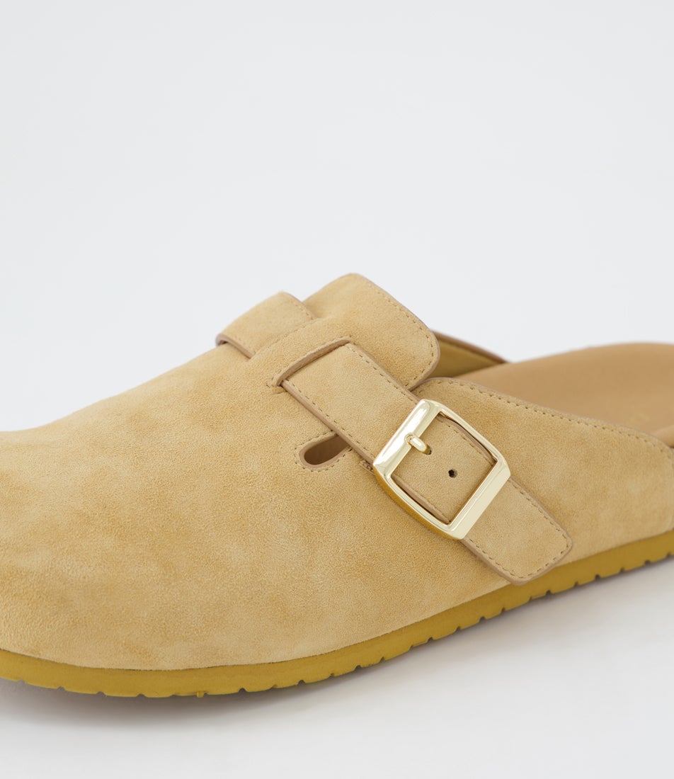 Zoris Camel Suede Mules