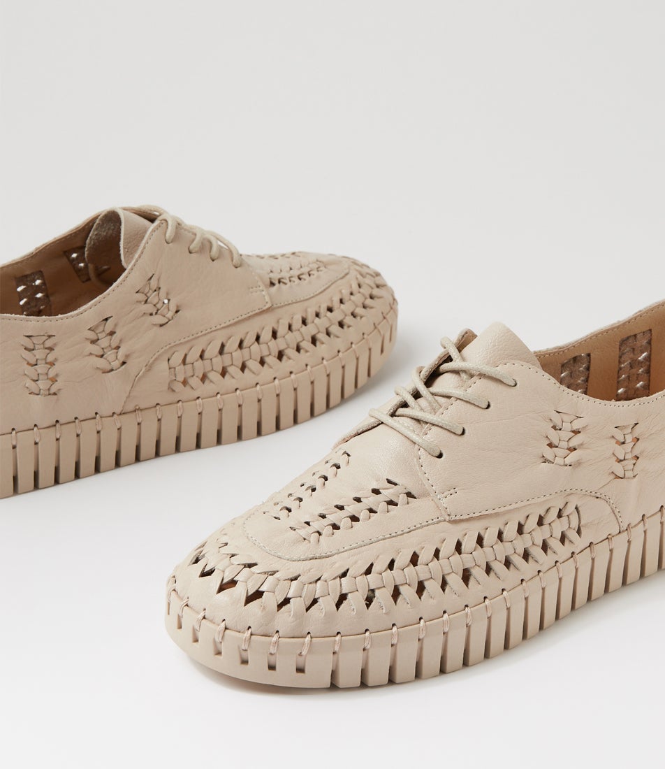 Harlio Almond Leather Sneakers