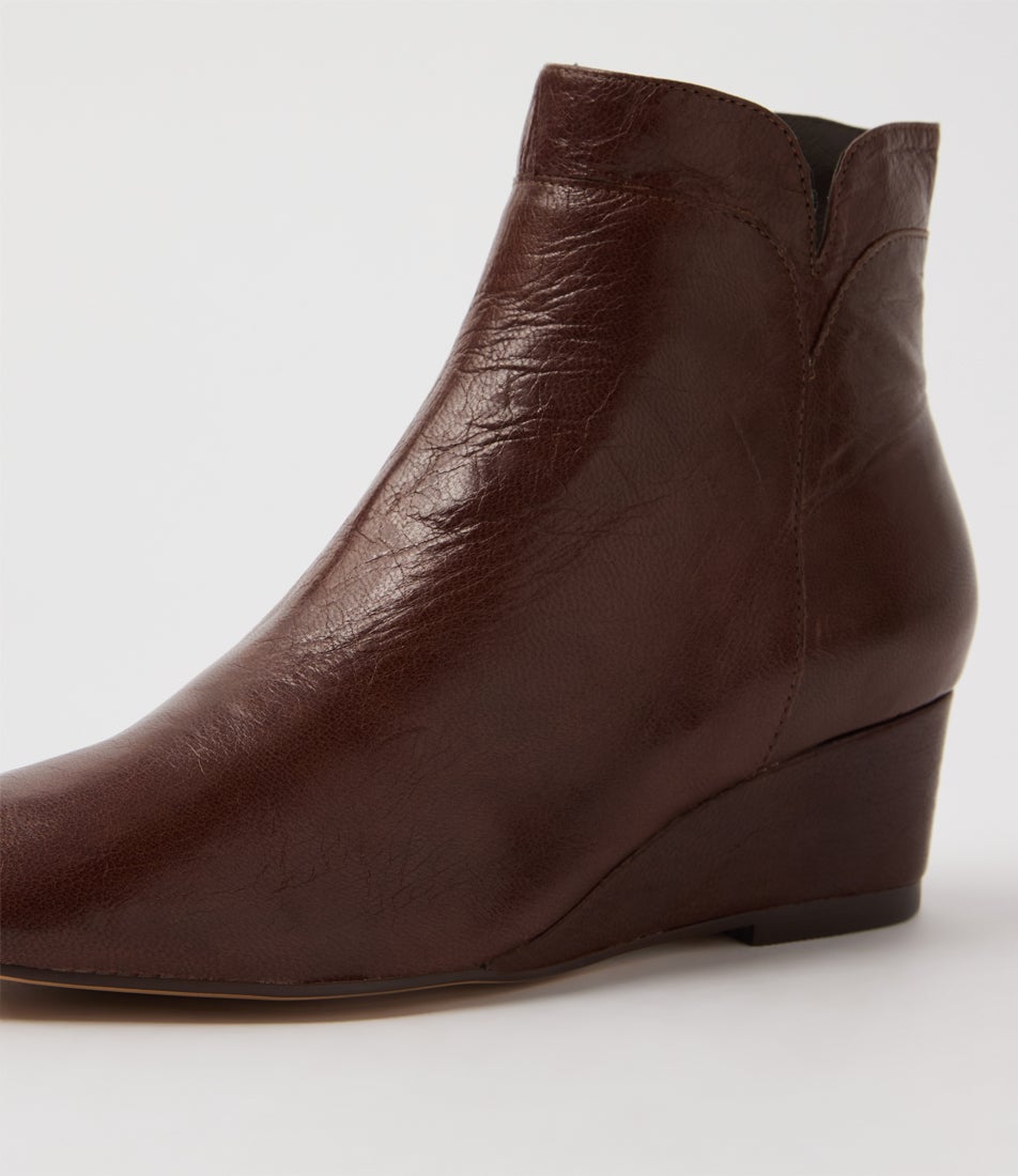 Grande Choc Luxe Leather Ankle Boots