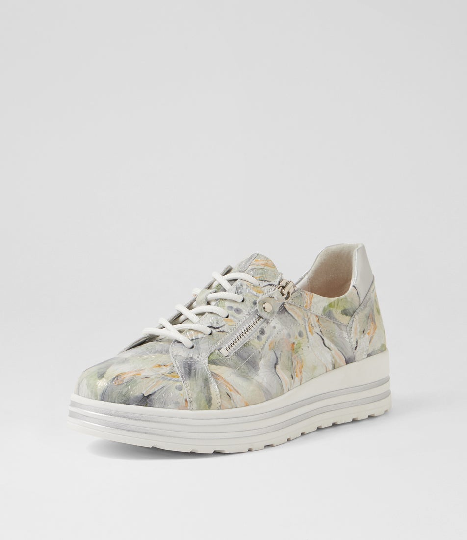 Vamra Xf Frost Embossed Leather Sneakers