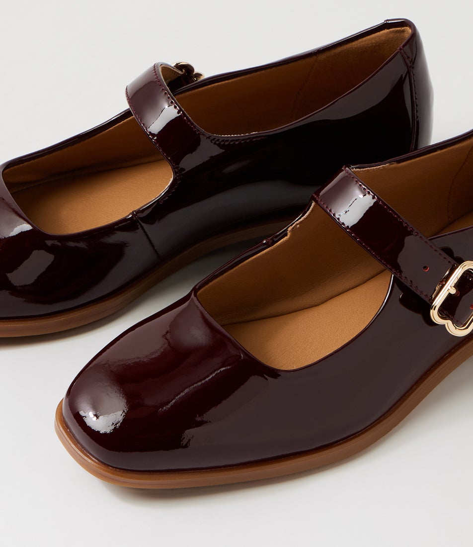 Zinnia Shiraz Patent Leather Flat Shoes