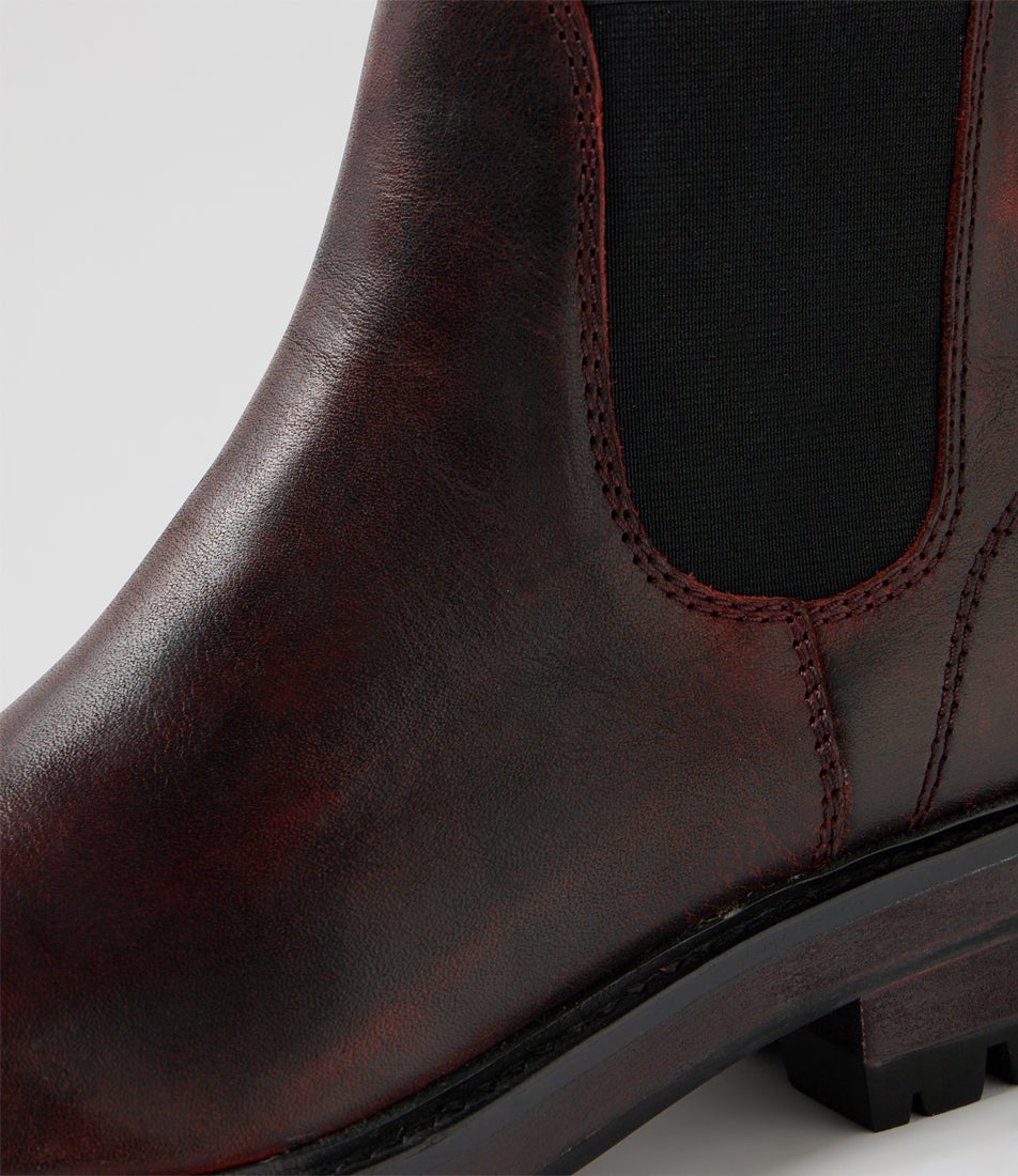 Femi Black Burgundy Rub Leather Chelsea Boots