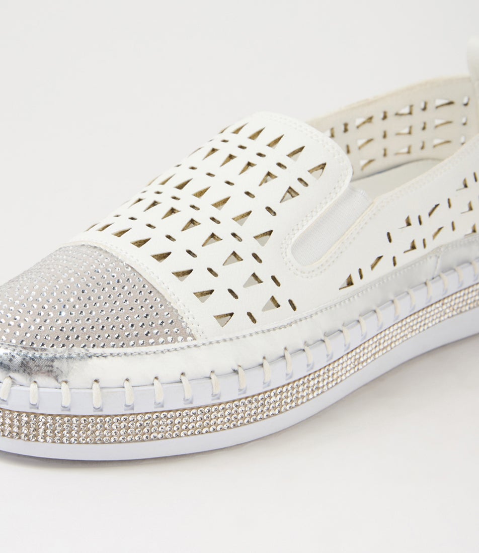 Tawqueet White Multi Flat Shoes Tawqueet White Multi Flat Shoes