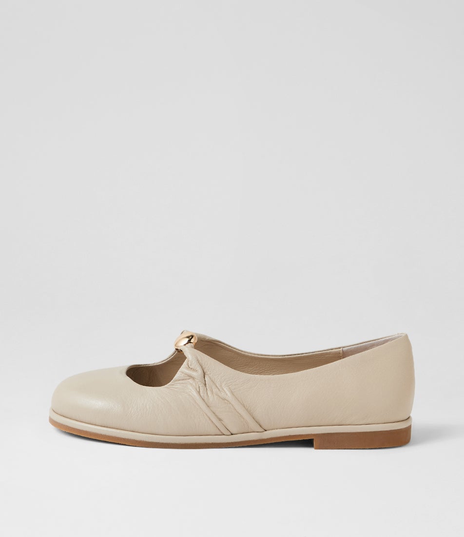 Ressol Almond Leather Flat Shoes