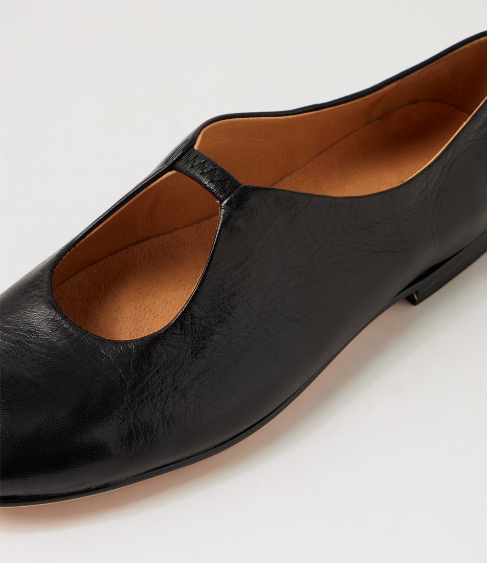 Ulra Black Polish Leather Flat Shoes