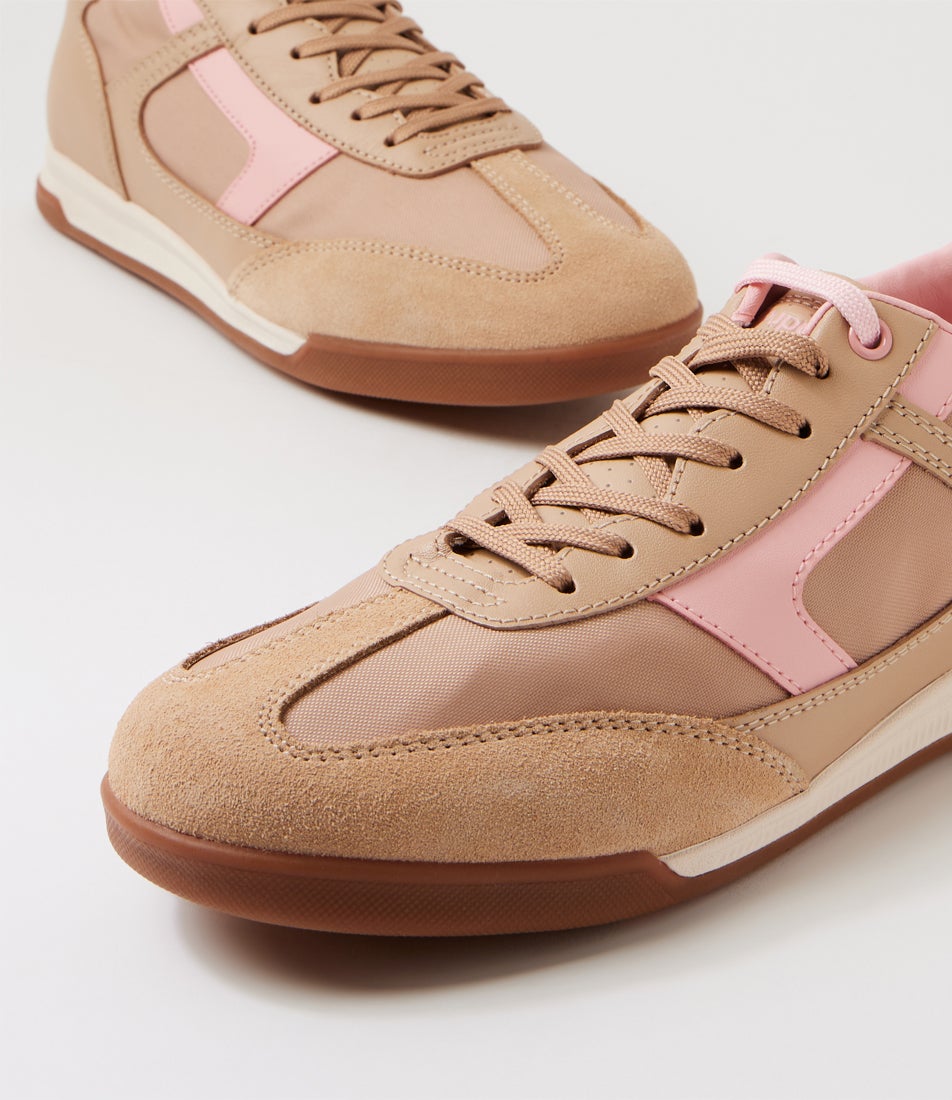 Finale Latte Suede Sneakers