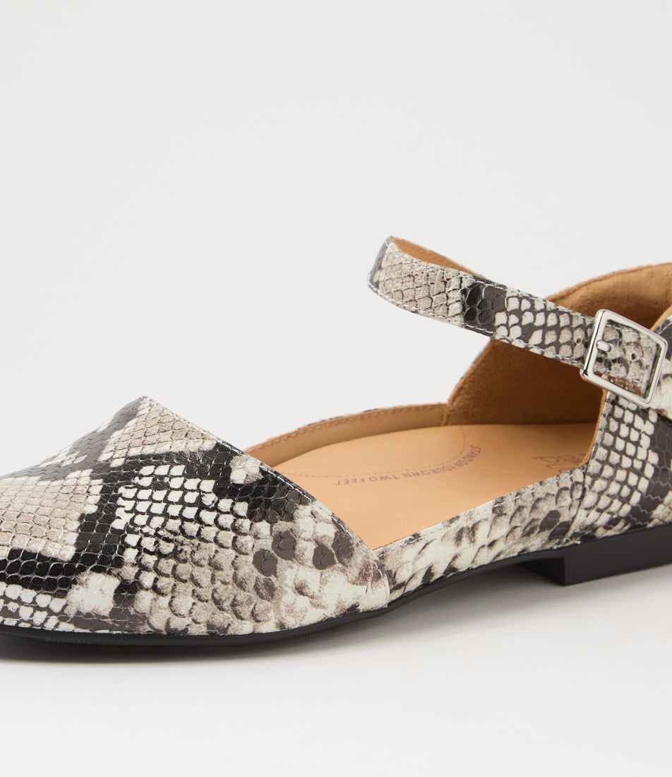 Cavalcade Xf Black White Snake Leather Flat Shoes