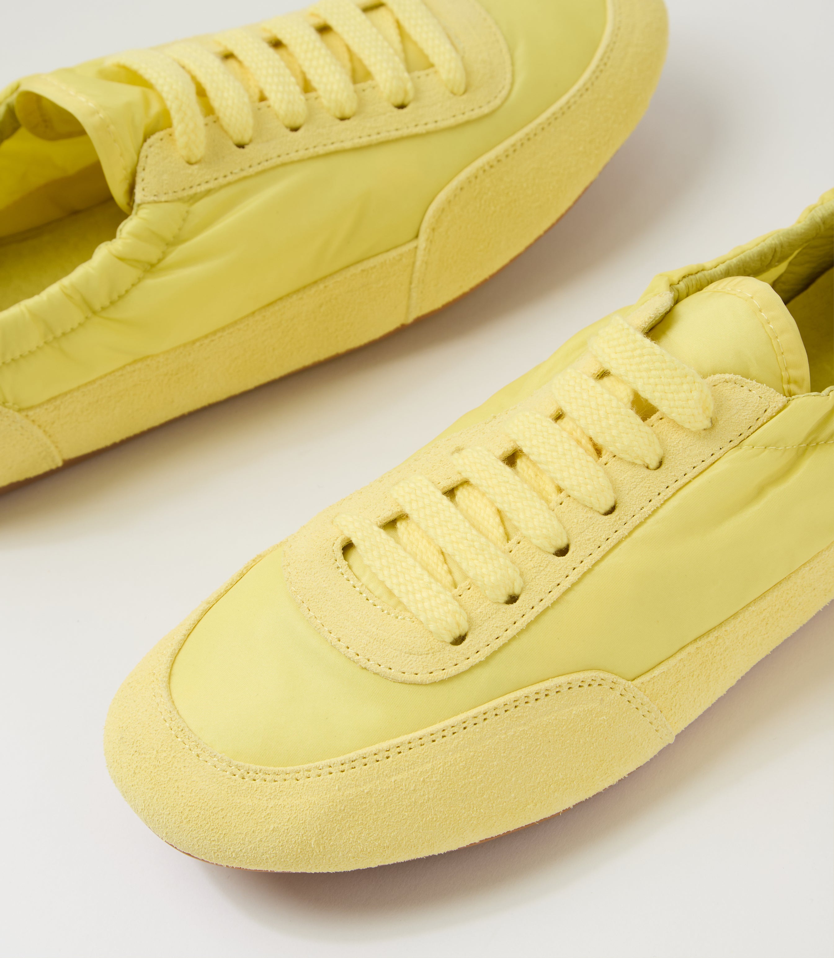 Brinkle Butter Suede Fabric Flat Shoes