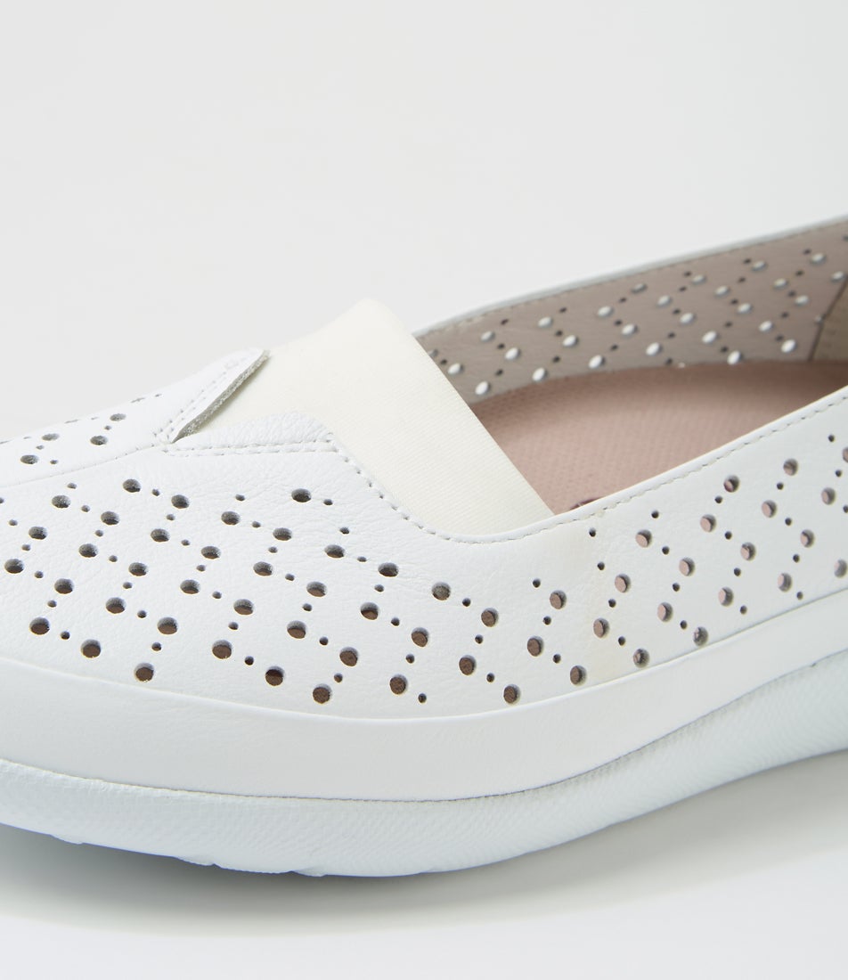 Unki Xf White Leather Sneakers