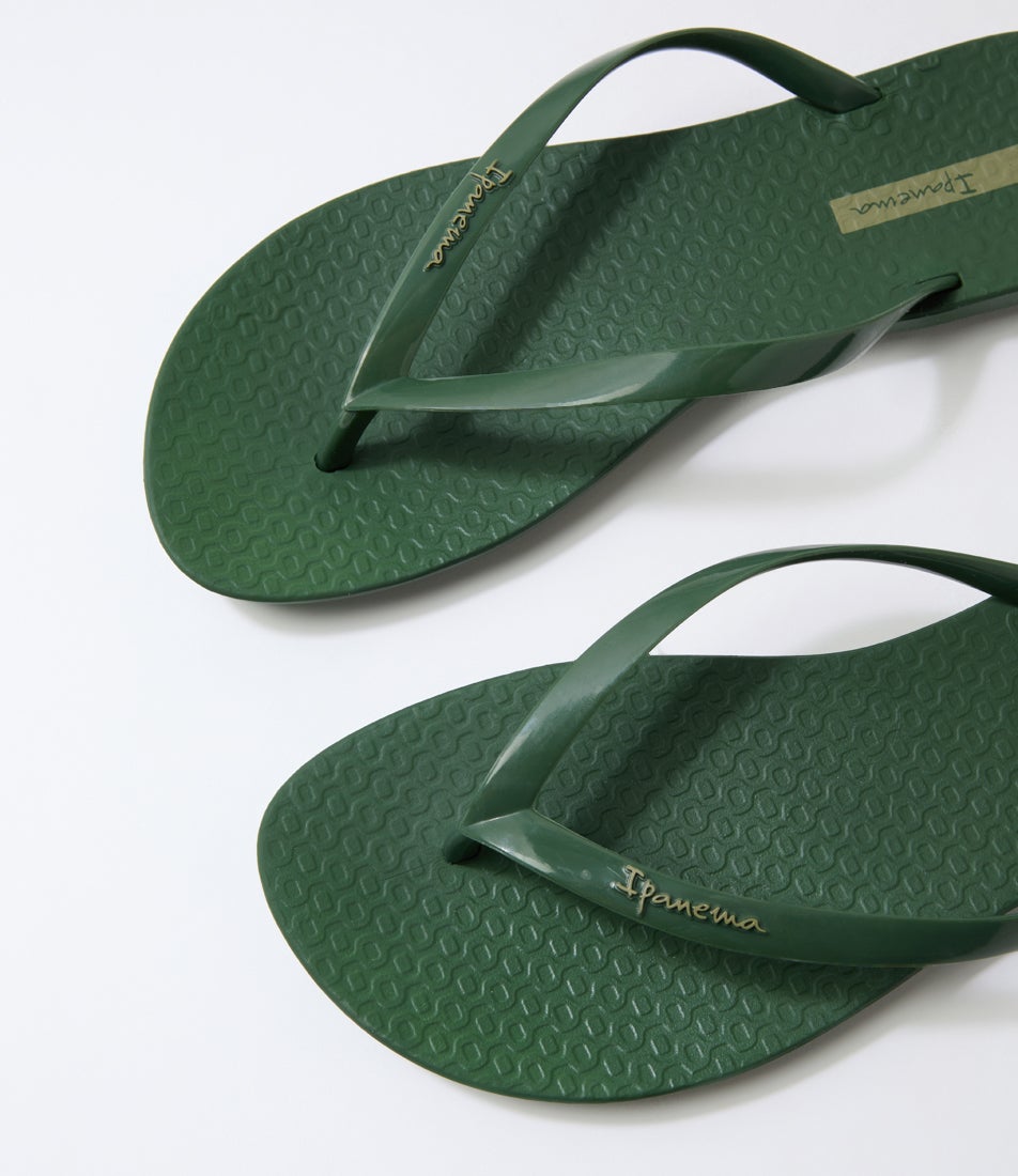 Wave Green Thongs