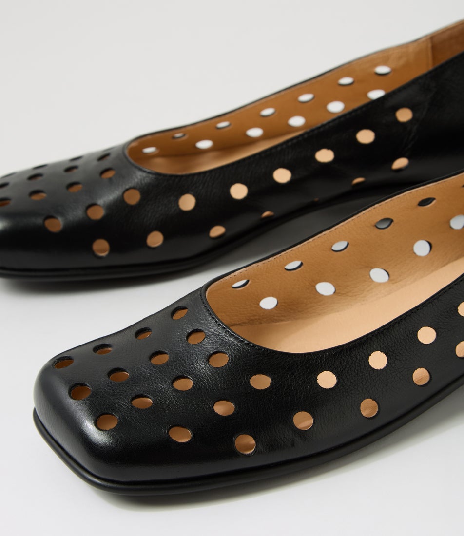 Gibons Black Leather Ballet Flats