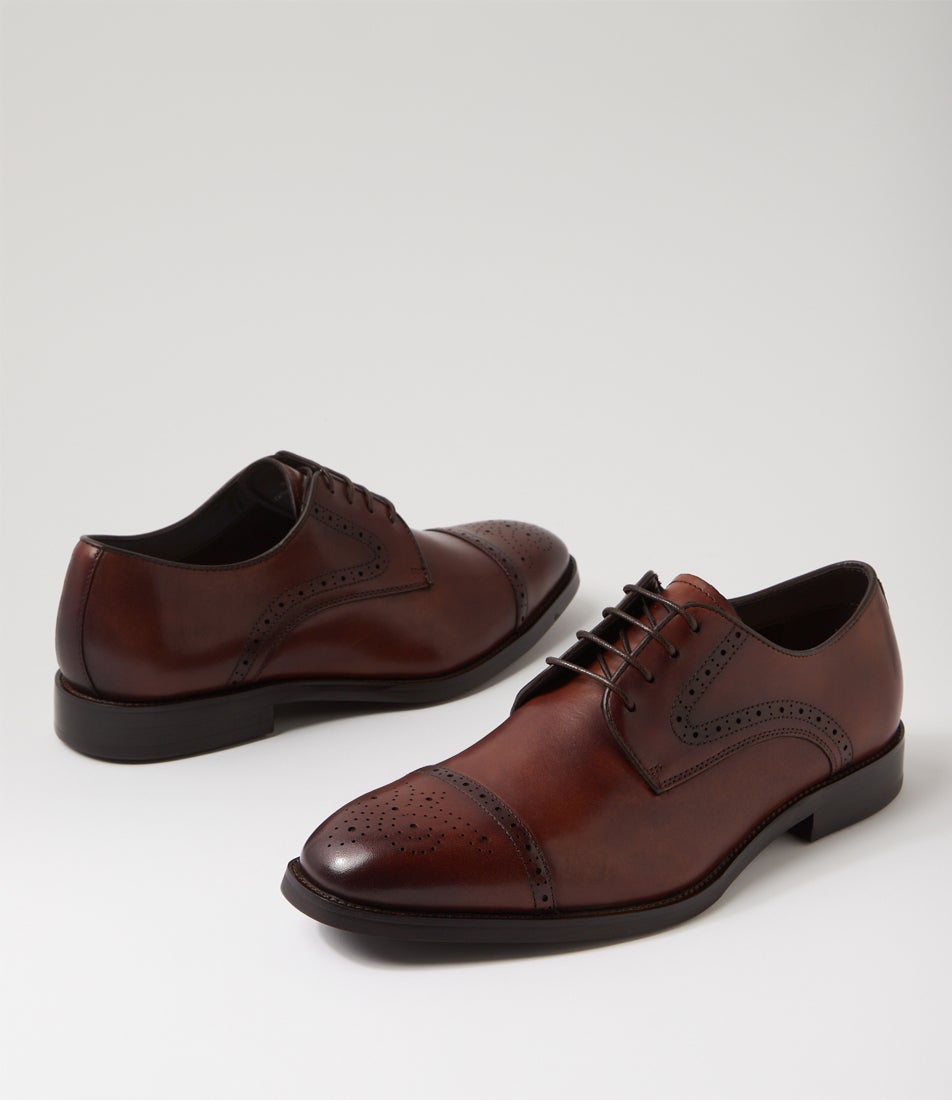 Wisdom Cognac Leather Flat Shoes