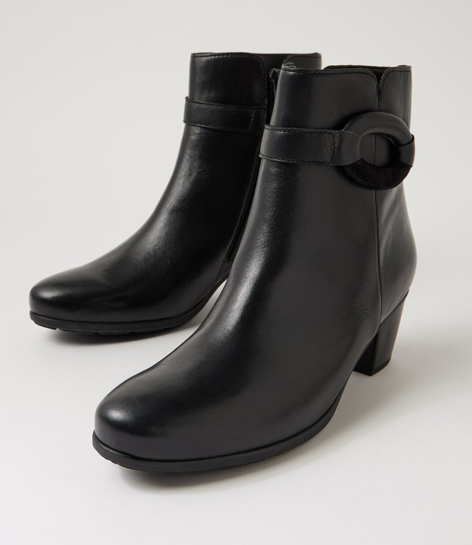 Rowina Schwarz Leather Ankle Boots