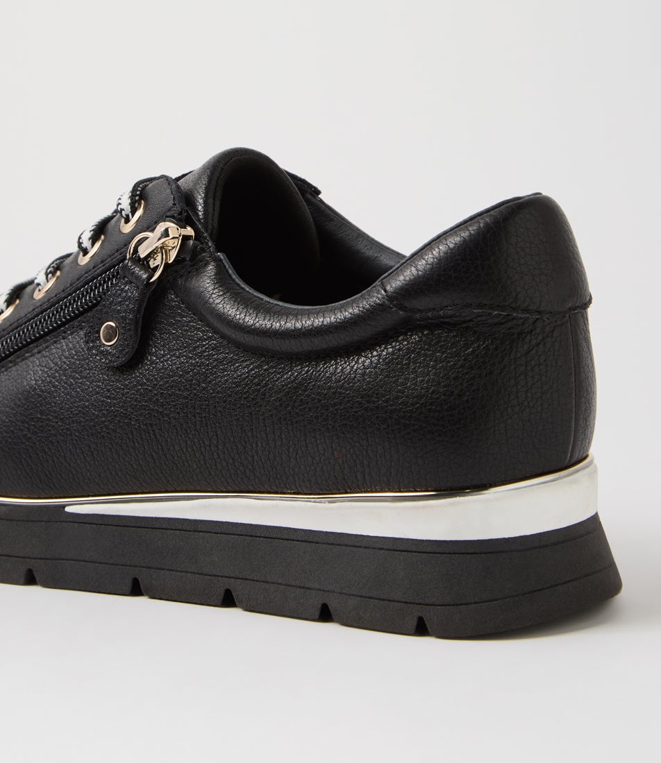 Nanettes Black Leather Sneakers