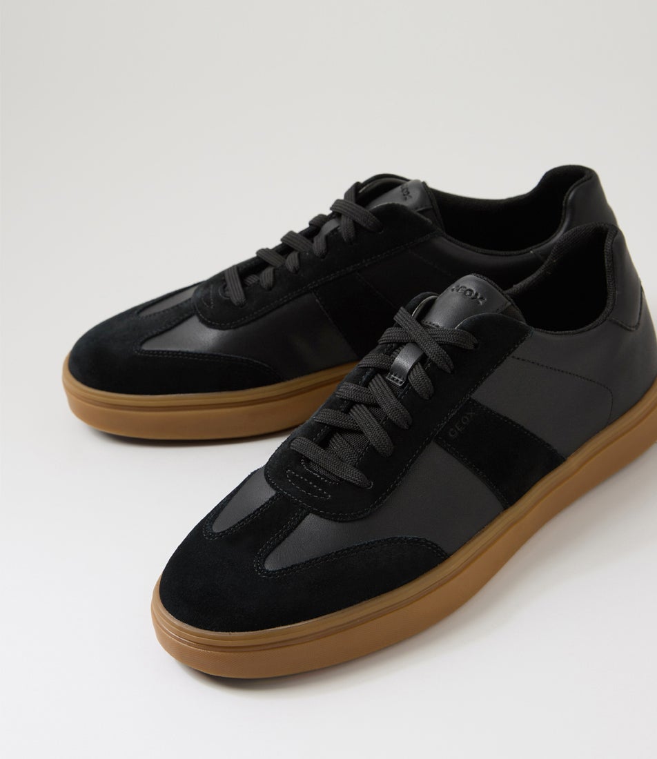 U Baltmoore A Black Leather Sneakers