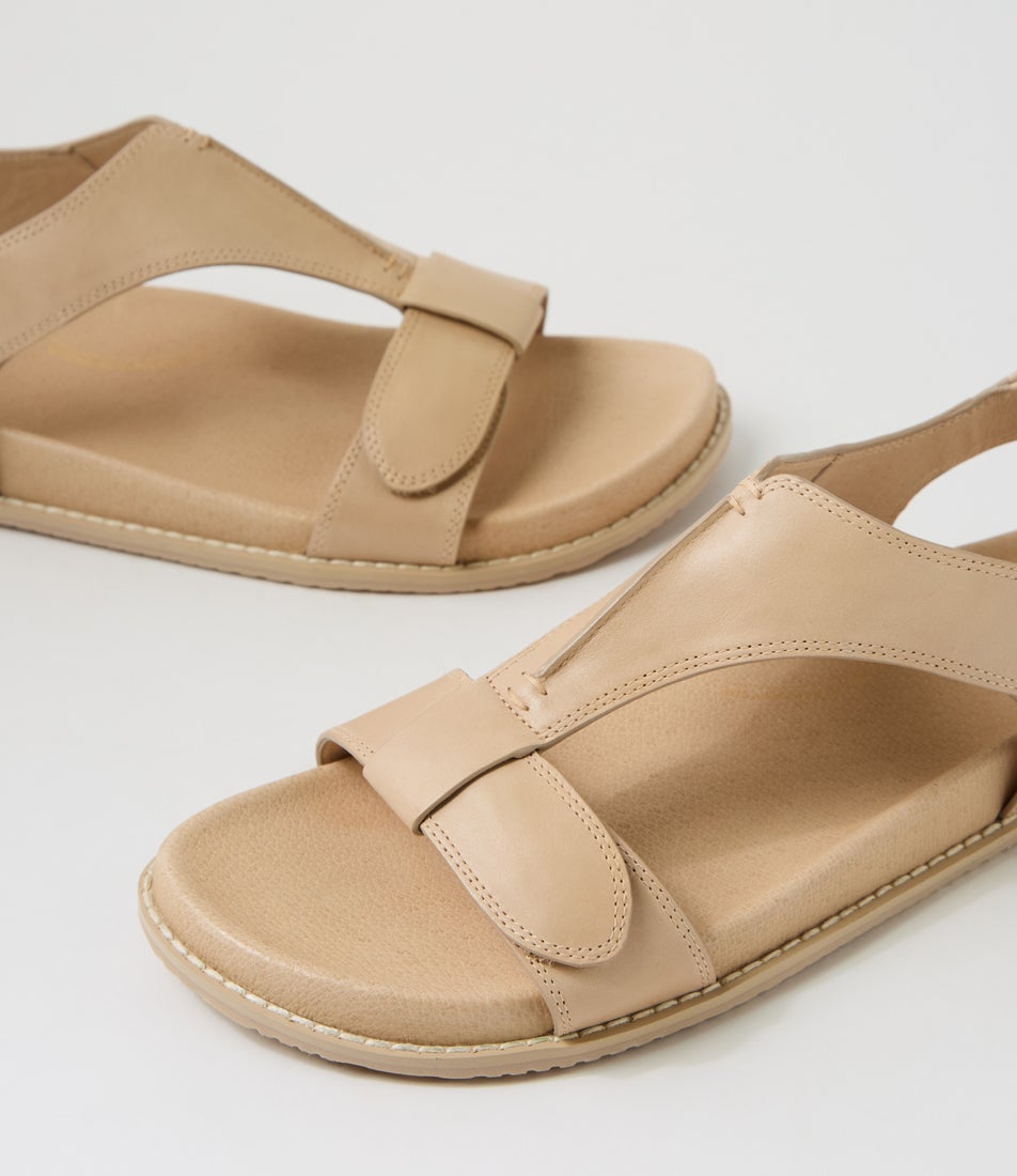 Handra W Camel Leather Sandals
