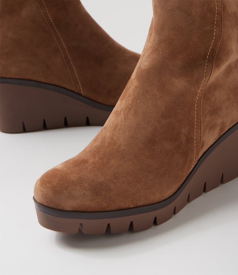 Narvi Light Choc Suede Ankle Boots