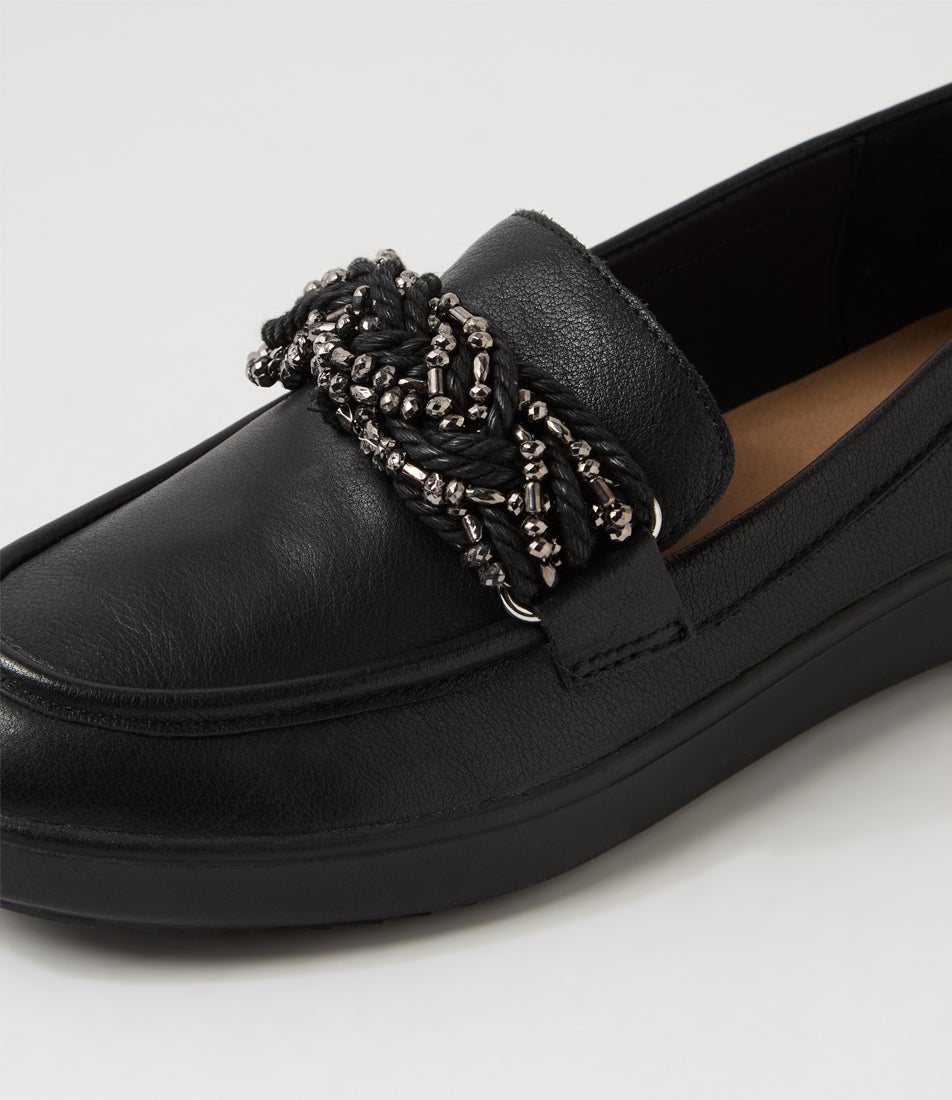 Zanana Black Leather Sneakers