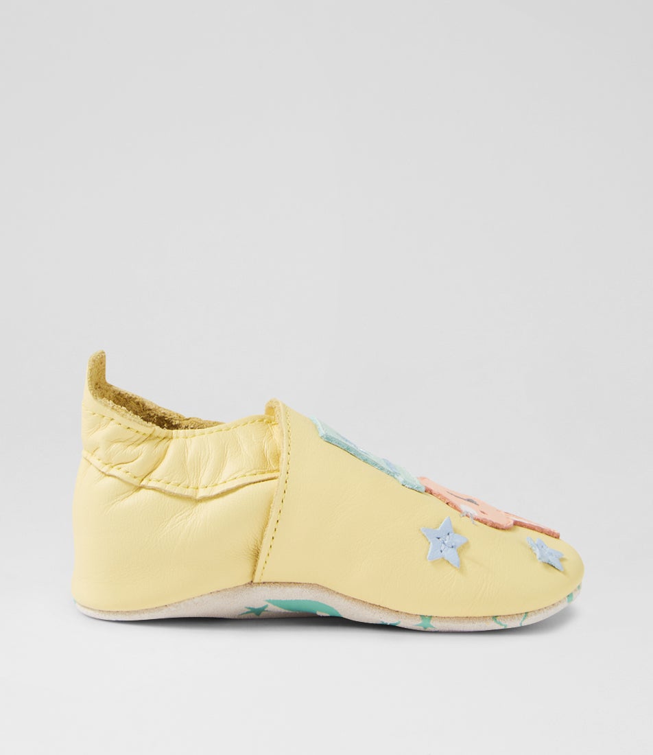 Ss Wander Pale Banana Leather Flat Shoes