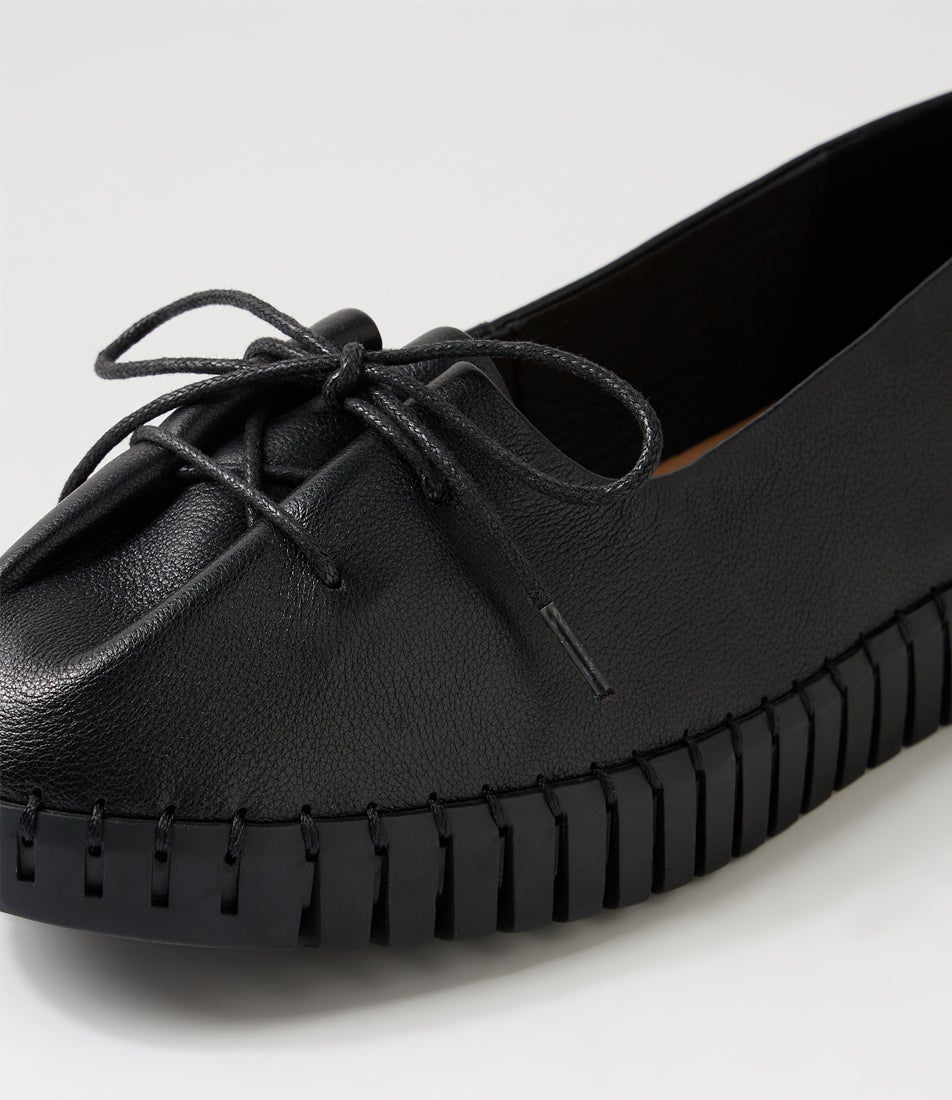 Hemel Black Leather Ballet Flats