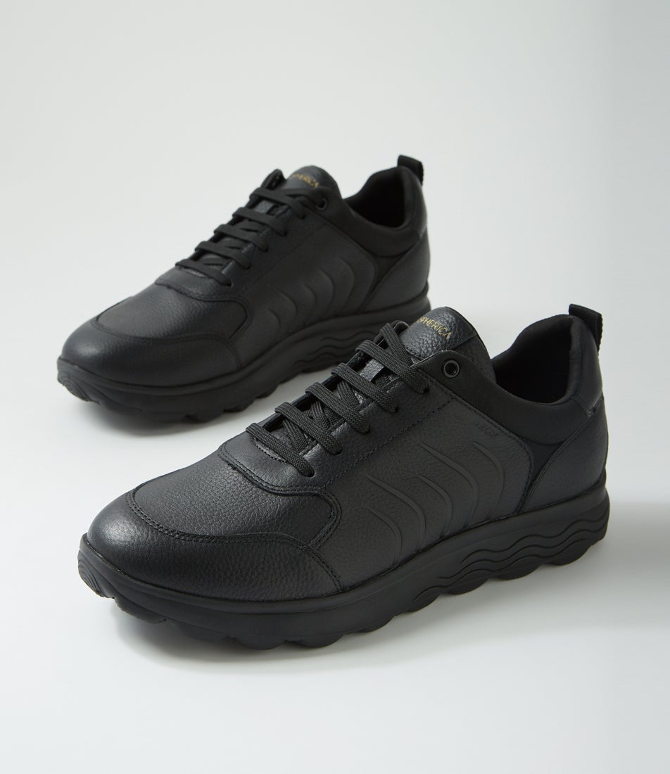 U Spherica B Lace Black Tumble Leather Sneakers