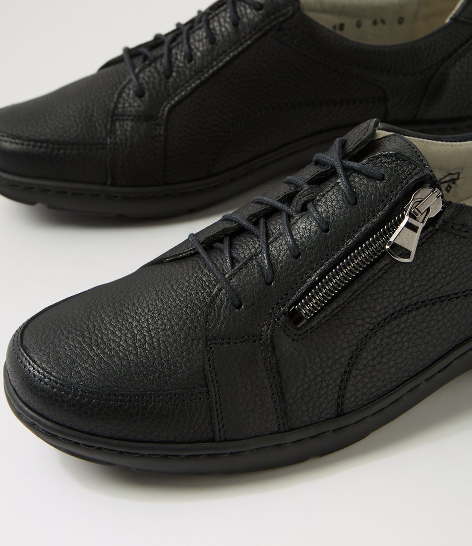 Henni 42 Schwarz Leather Sneakers