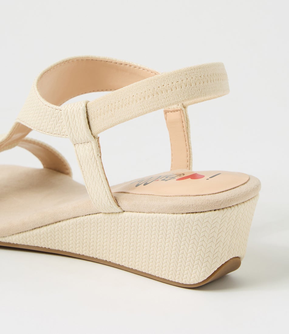 Bunro Almond Emboss Sandals