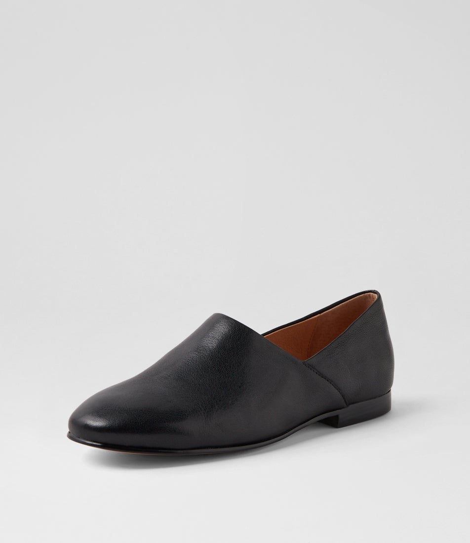 Umple Black Leather Flat Shoes