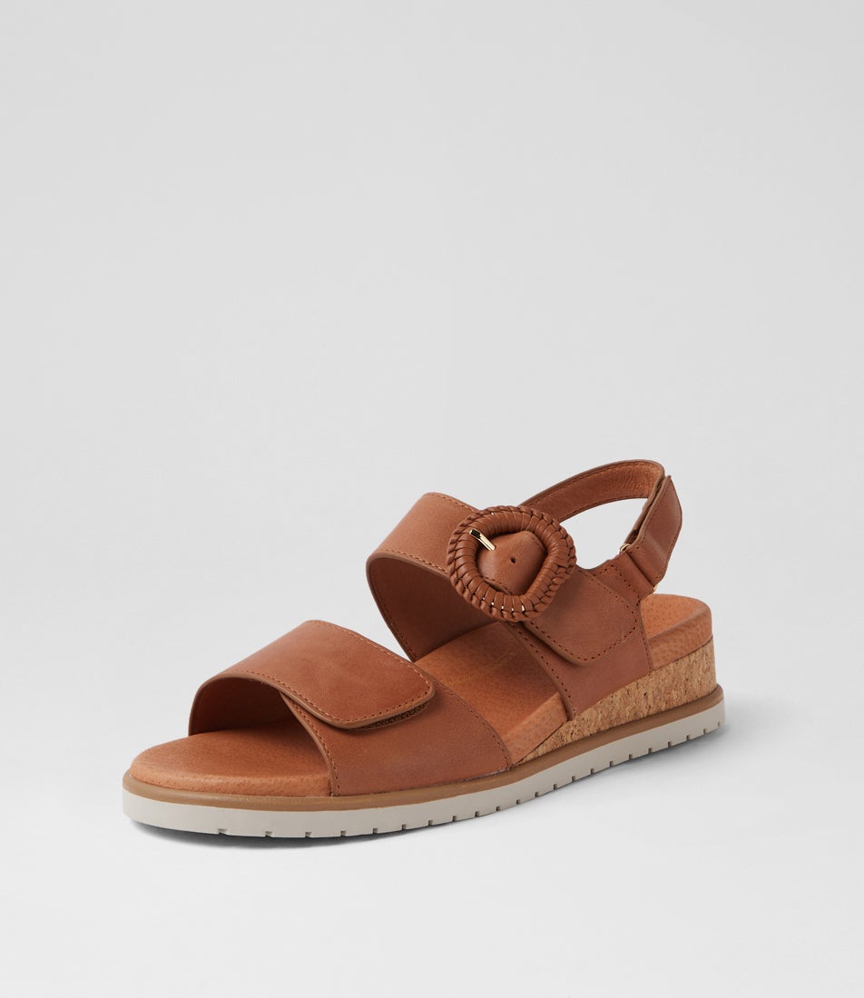 Vatch W Tan Almond Leather Sandals