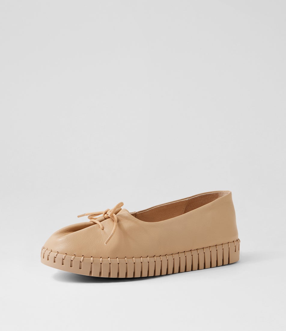 Hemel Camel Camel Leather Ballet Flats