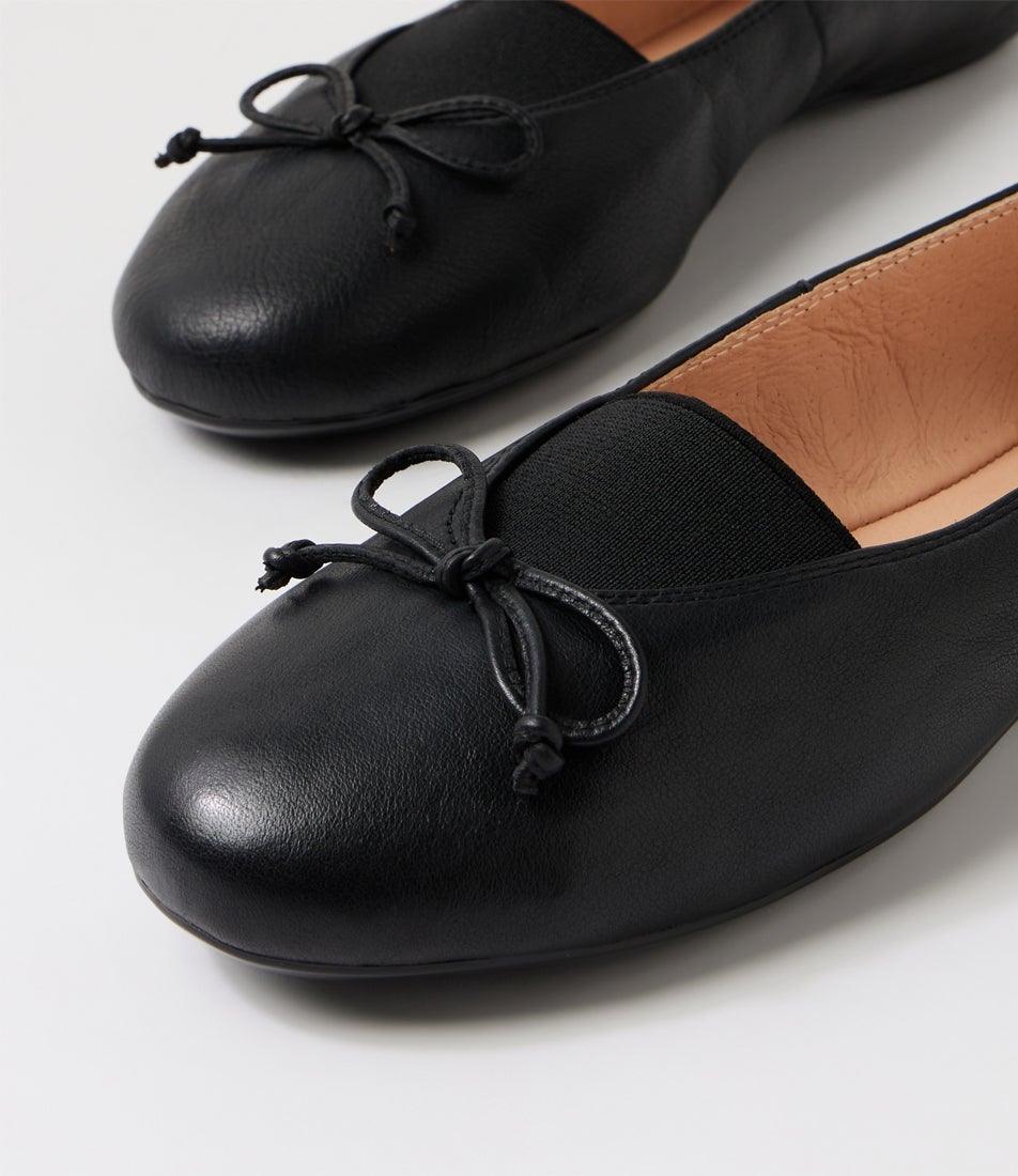 Beska Black Leather Ballet Flats