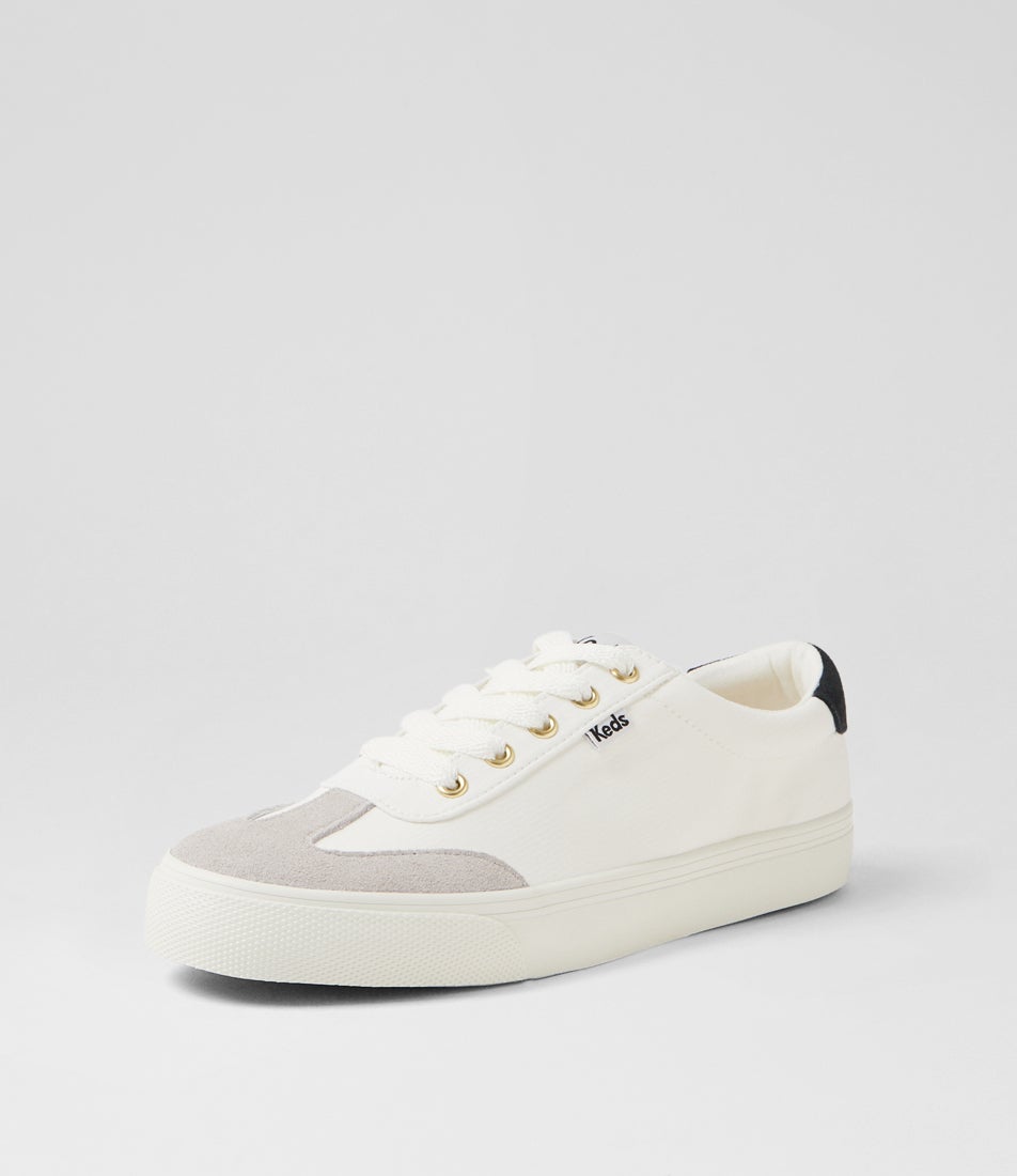 Jump Kick T Cream Black Leather Sneakers
