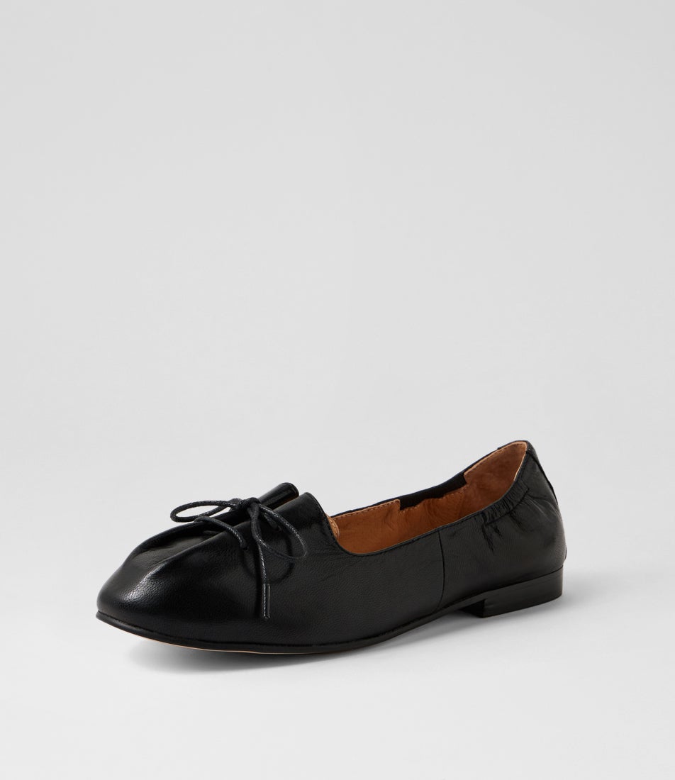Ubeeria Black Polish Leather Flat Shoes