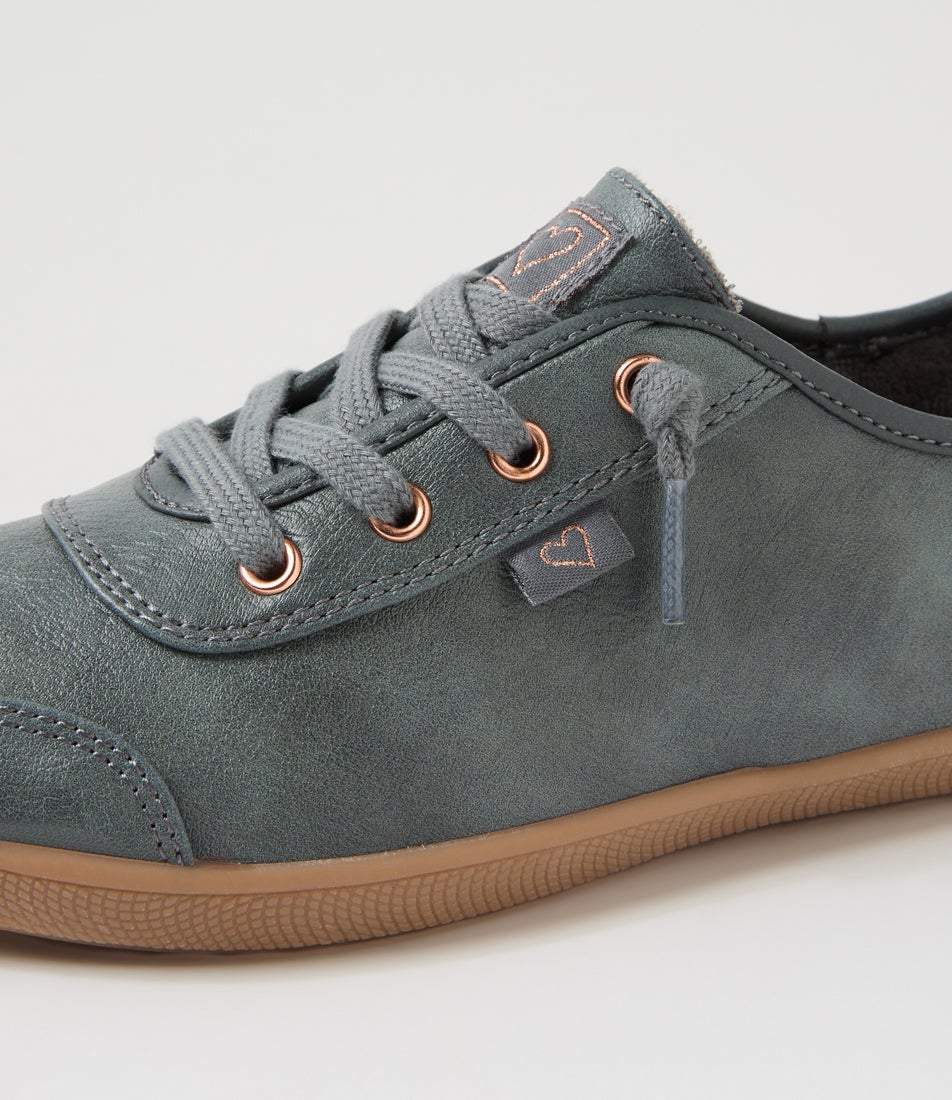 Mynka Lace Ups Steel Sneakers