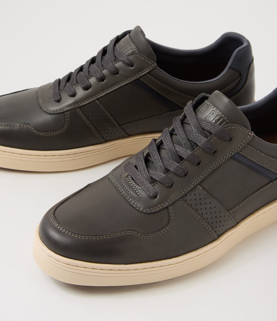 Tennessee Grey Leather Sneakers