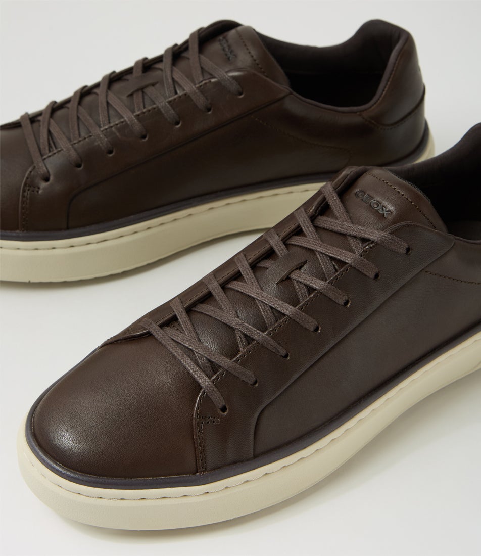 U Zackerty A Coffee Leather Sneakers