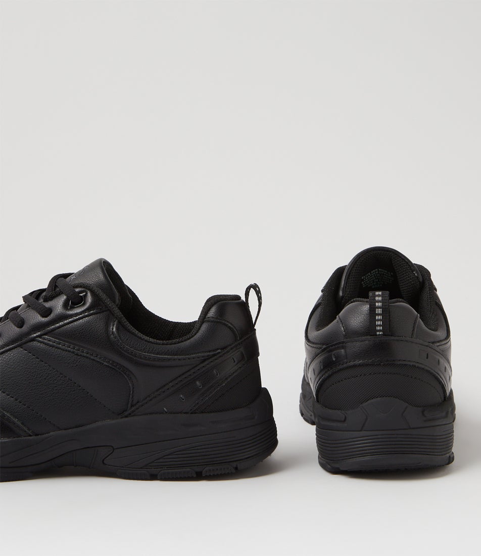 Elite Snr Wide Black Leather Sneakers