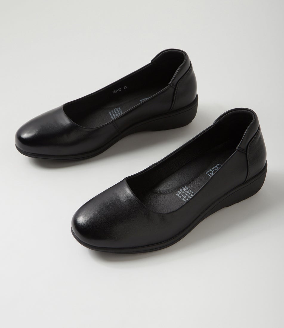 Heidei Black Leather Heels