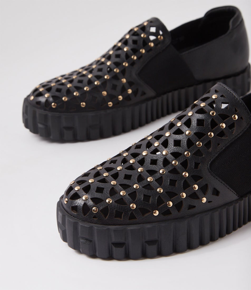 Oisey Black Leather Sneakers