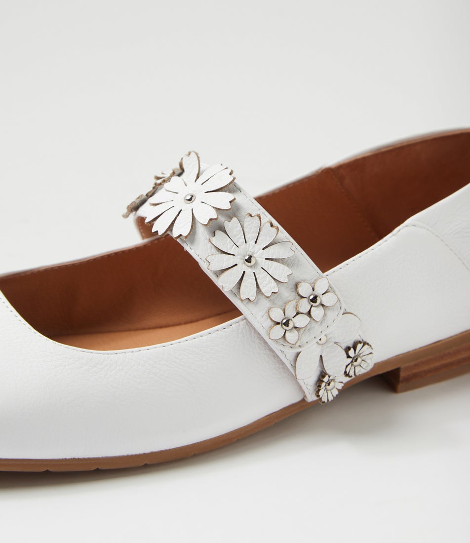 Pheasant White Leather Flat Shoes