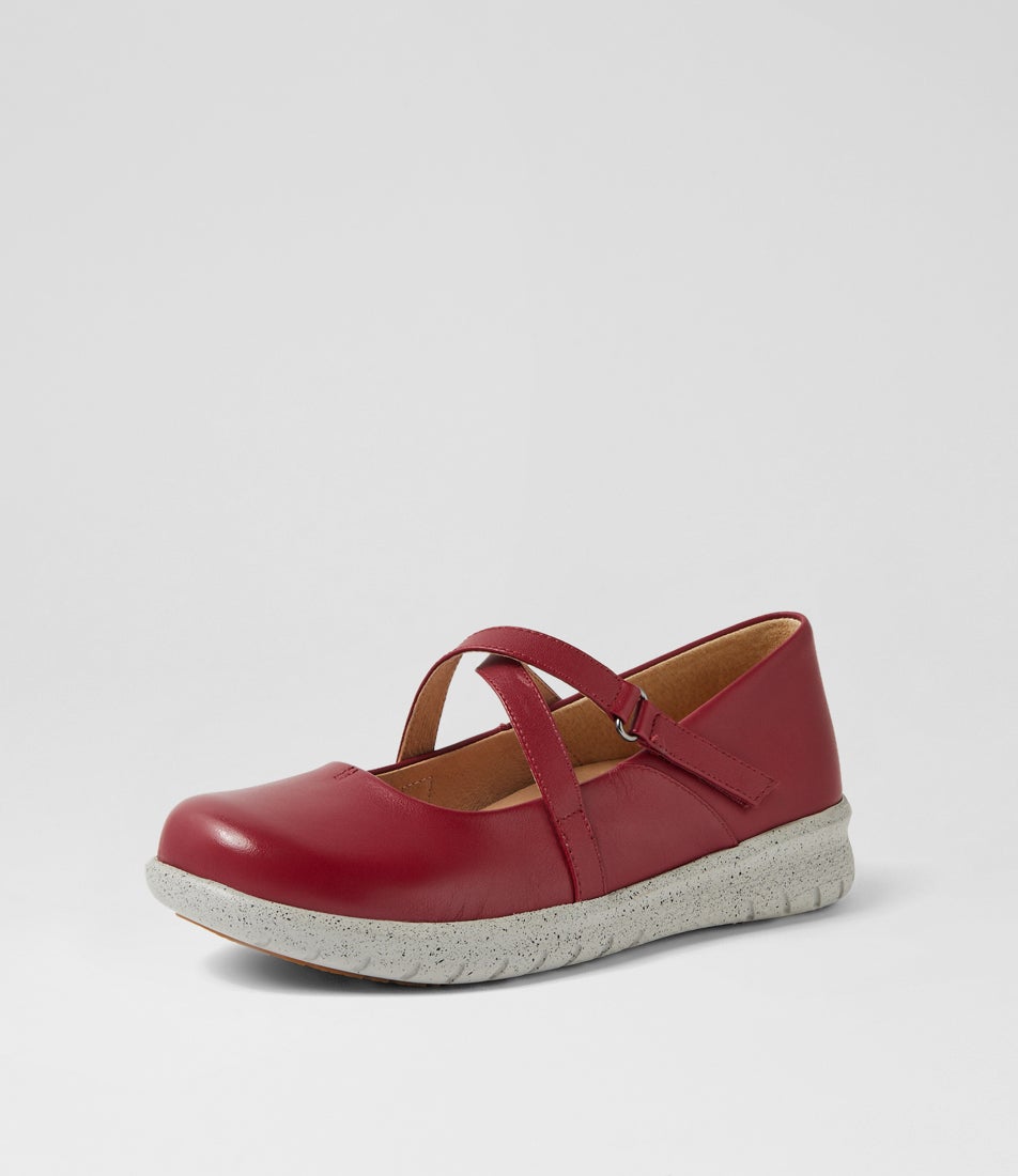Soffees Xf Pinot Leather Flat Shoes