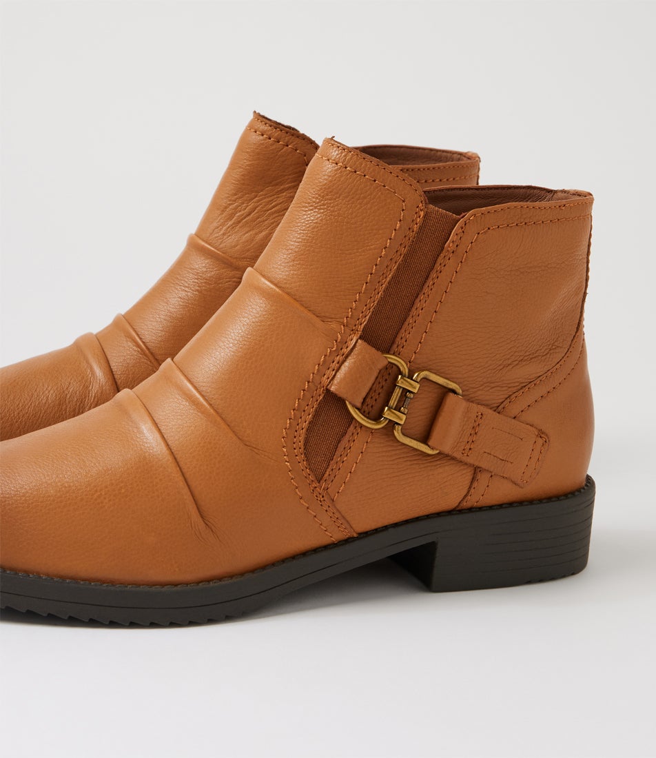 Carlotto New Tan Leather Ankle Boots