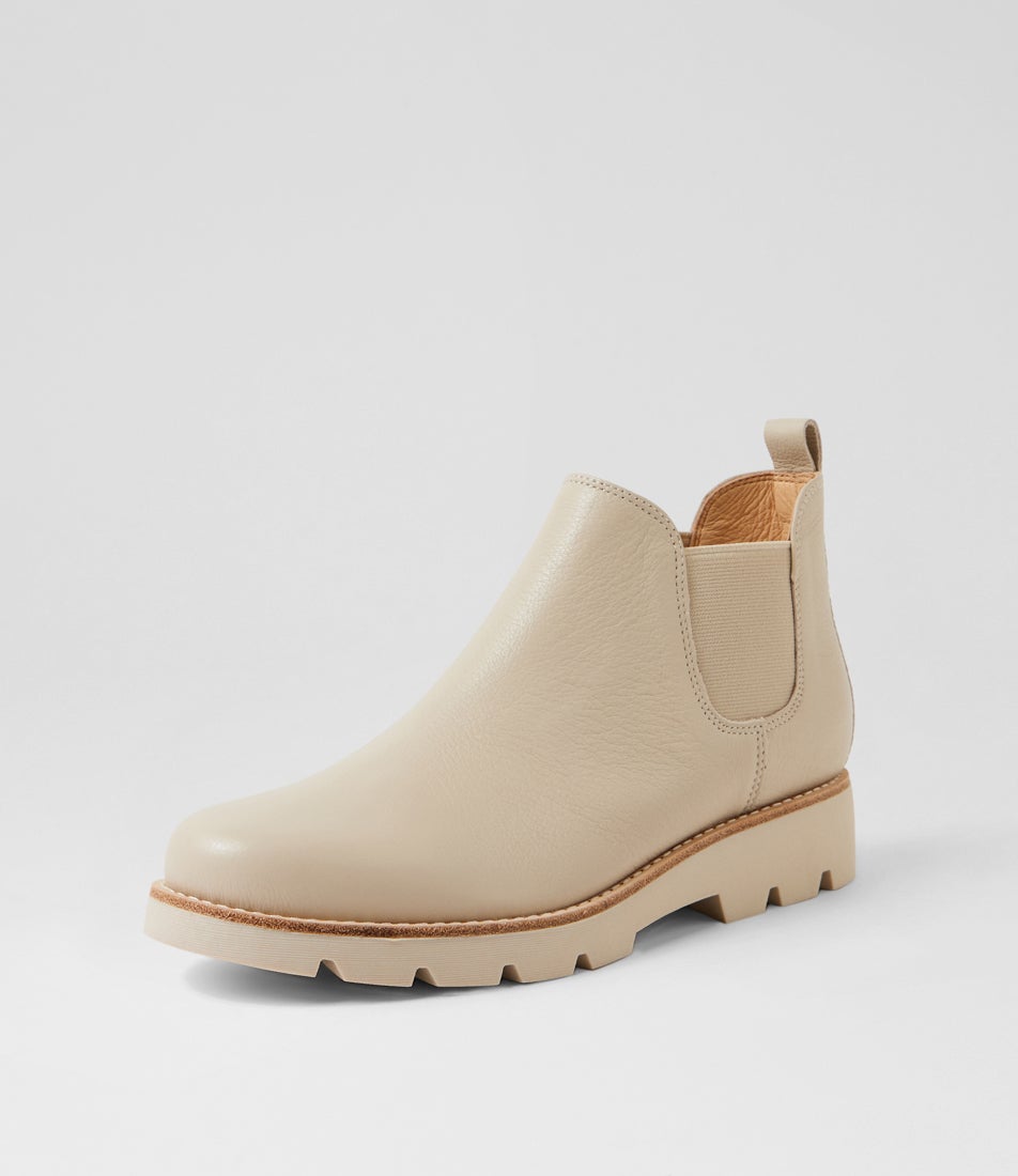 Draria Vanilla Leather Chelsea Boots