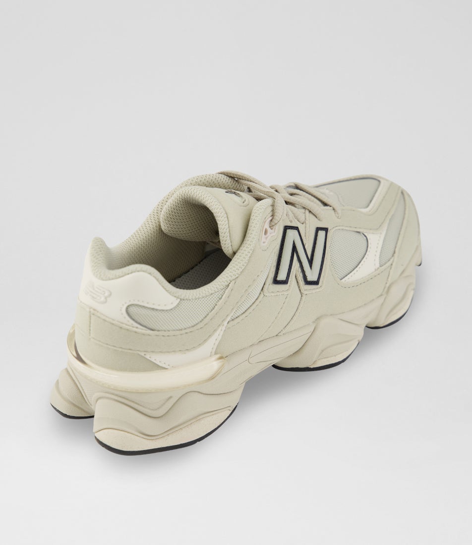 9060 Youth Shipyard Linen Suede Sneakers