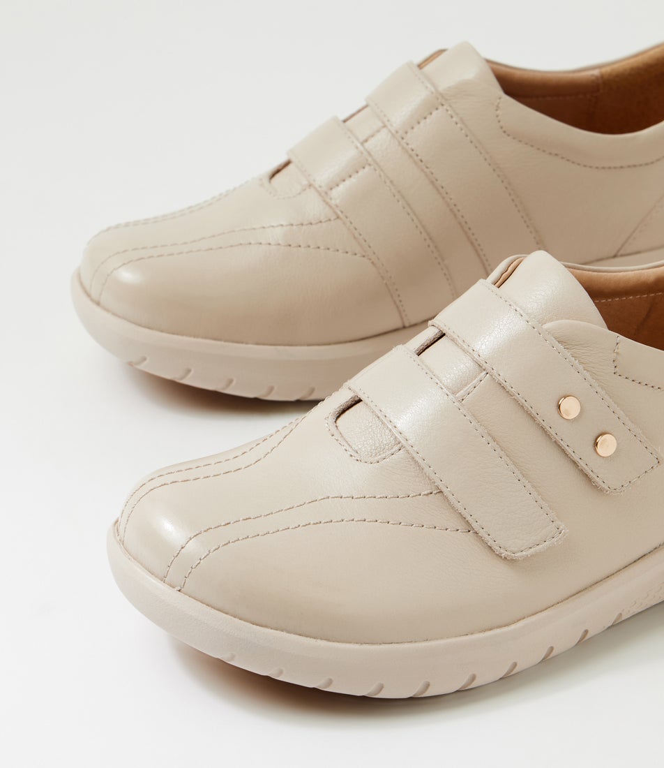 Sonnye Xf Almond Leather Sneakers